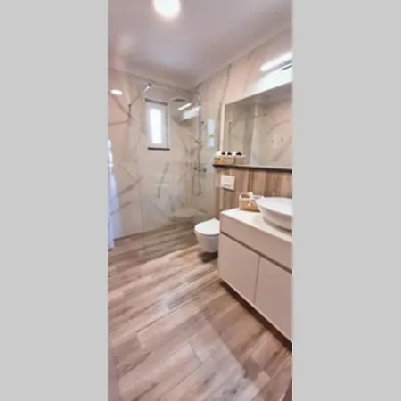Villa Family Vacation House Zive *
